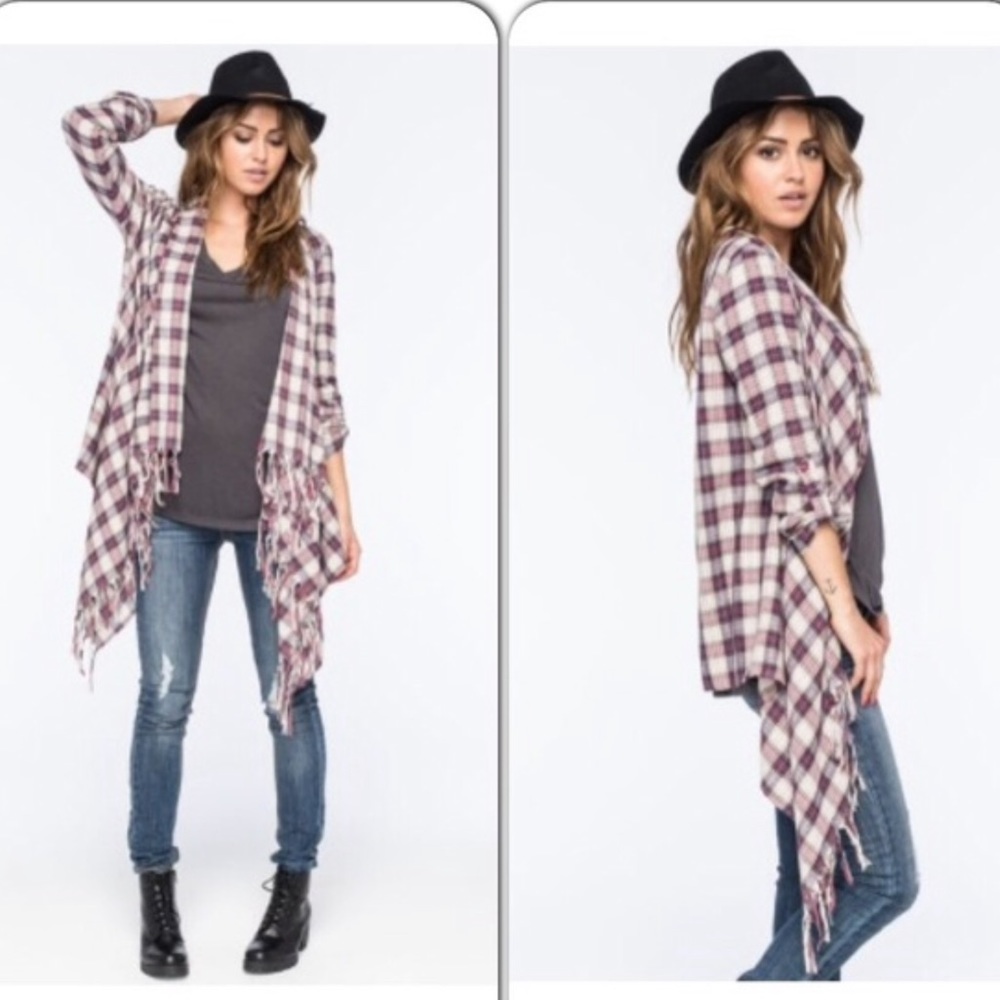 Billabong Plaid flannel fringed wrap ,size S/P